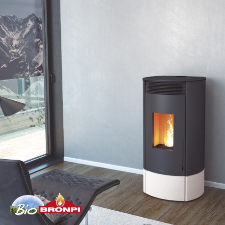 Estufa de pellets 11 kw color negro con wifi incluido de serie BRONPI MILA color marfil